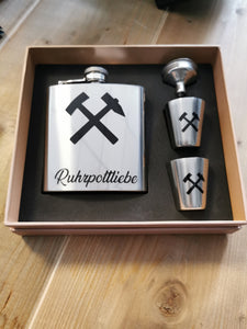 Flachmann-Set mit 2 Pinnchen